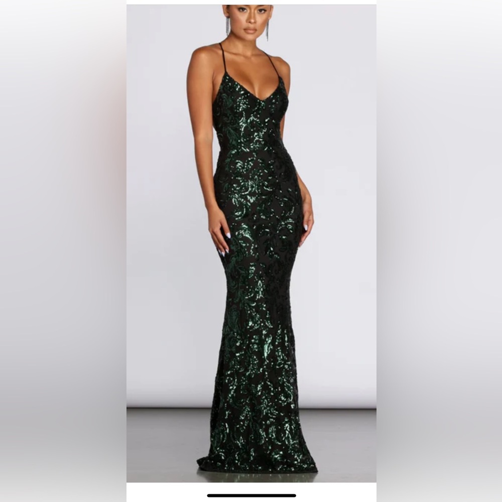 Green and black sequins prom dress